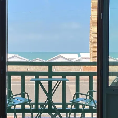 Les Fleurs En Front De